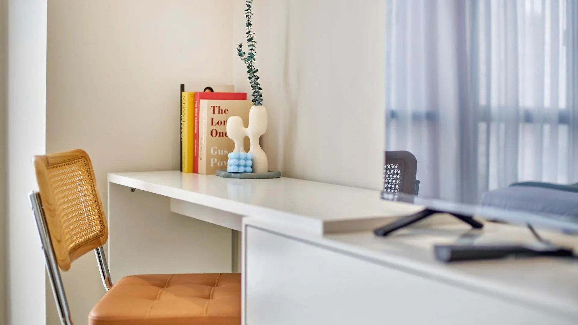 Modern Studio Empire Damansara, Near 1 Utama & Ikea Petaling Jaya Homestay